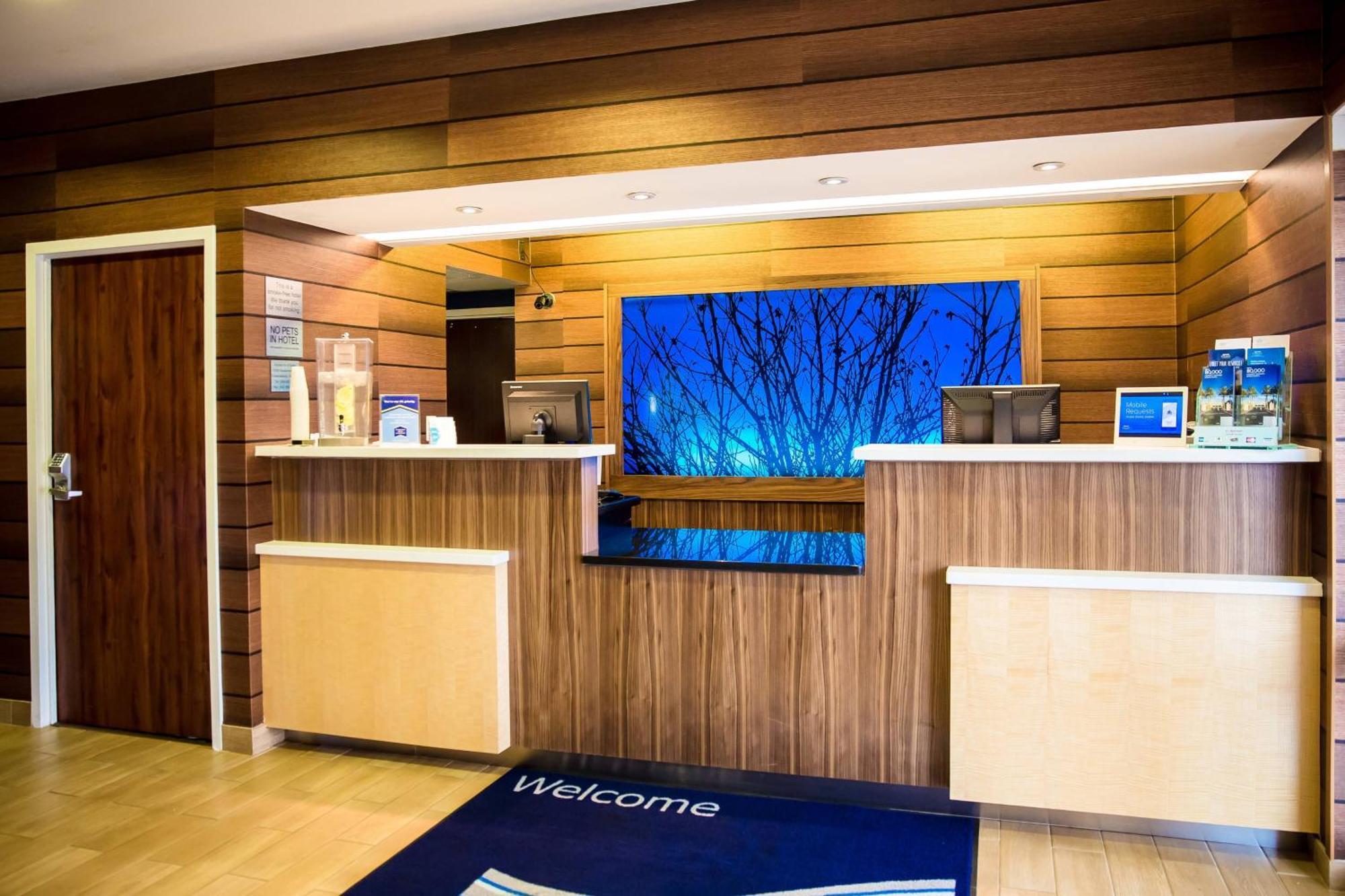 Fairfield Inn & Suites Fredericksburg Eksteriør billede